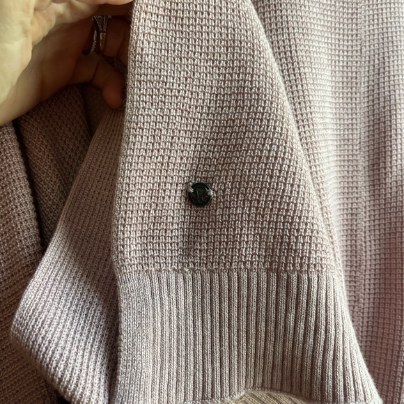 Lululemon Poncho - Picture 4 of 5